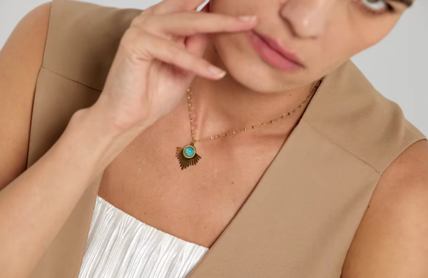 Colar Astrid com Raios e Pedra Natural  Banho em Ouro 18K - Imagem 4