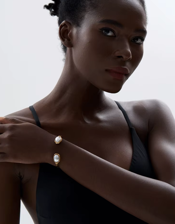 Bracelete com Pérolas Banho em Ouro 18k - Imagem 2
