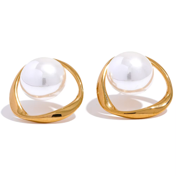 Brinco com Pérolas Gala Chique Banho em Ouro 18k