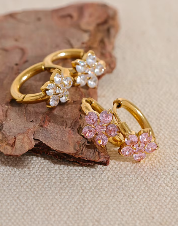 Brinco Argola em Flor Banho em Ouro 18k - Imagem 3