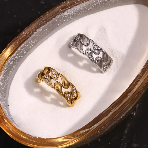 Anel Brilhante Vazado Banho em Ouro 18k - Imagem 4