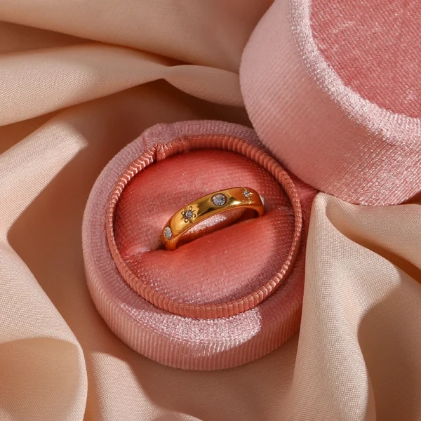 Anel Zircônia Banho em Ouro 18k - Imagem 5