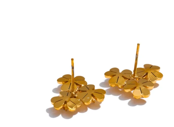 Brinco Three Flowers Banho em Ouro 18k - Imagem 2