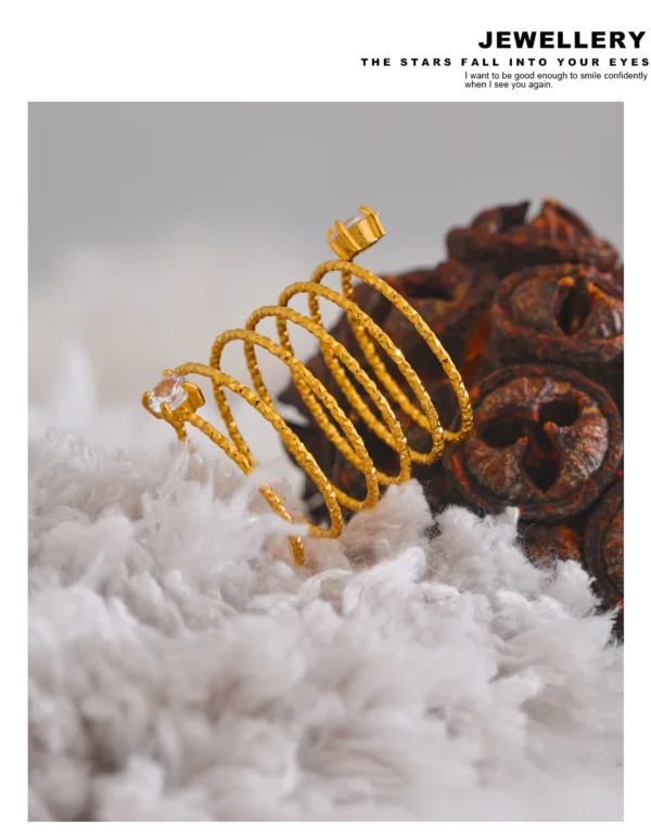 Anel Espiral com Zircônias Banho em Ouro 18k - Imagem 2