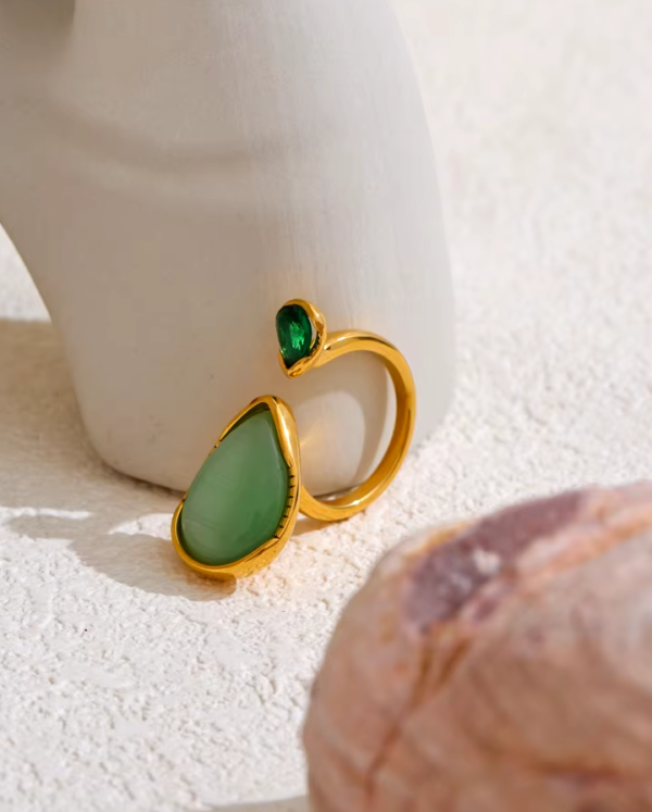 Anel Ajustável com Pedra Natural Banho em Ouro 18k - Imagem 2