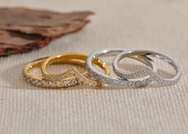 Anel Duplo Fileira de Zircônias Banho em Ouro 18k - Imagem 2